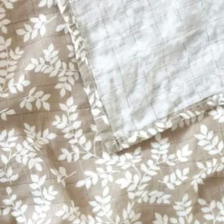 A Little Lovely Company Leaves Hydrofiele Doek XL - Sage