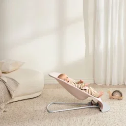 BabyBjörn Bliss Wipstoel – Geweven – Mélange Lichtroze
