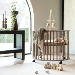 Europe Baby Box Circa III Chestnut