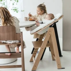 Kidsmill Up! Kinderstoel Incl. Kunststof Babyset Oatmeal - Beuken Zwart